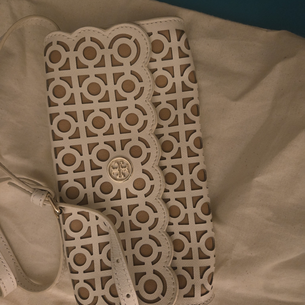 Tory Burch Cream and Tan Cutout Wristlet